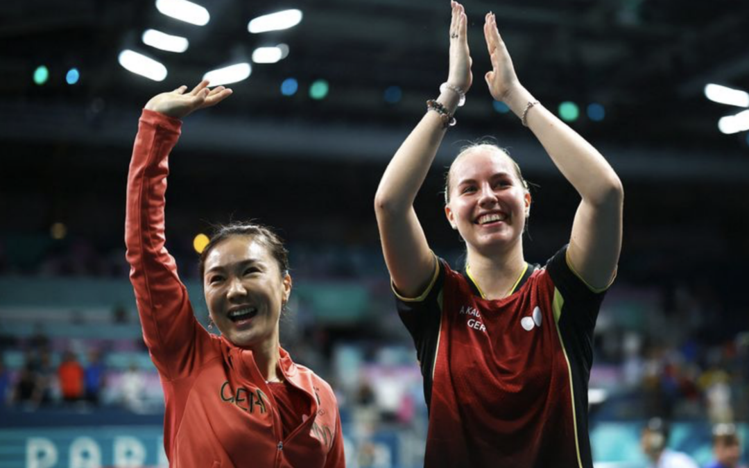 Deutsches Damen-Tischtennis-Olympiateam besiegt Indien und zieht in die Medaillenrunden ein