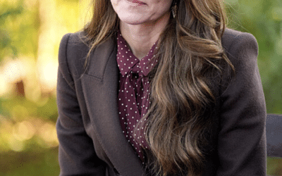 Das erste Ereignis seit dem Ende der Chemotherapie. Kate besuchte die Familien der getöteten Kinder